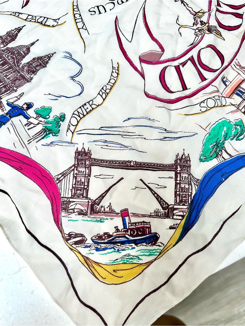 LONDON UK Britain Scenic Silk Scarf/wrap w vacay resort European vibe - Picture 9 of 15